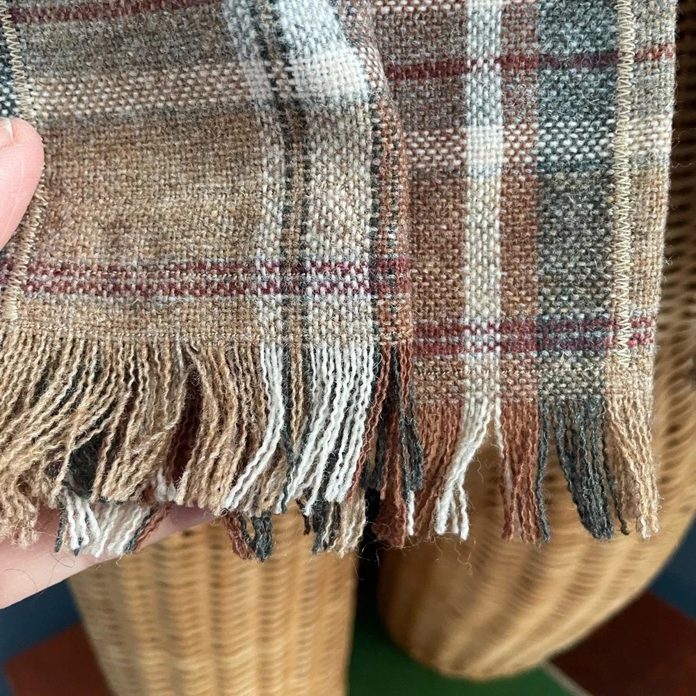 Vintage Saks Fifth Avenue Tan Brown Plaid Scarf 11x54 EUC Unisex - Picture 6 of 6